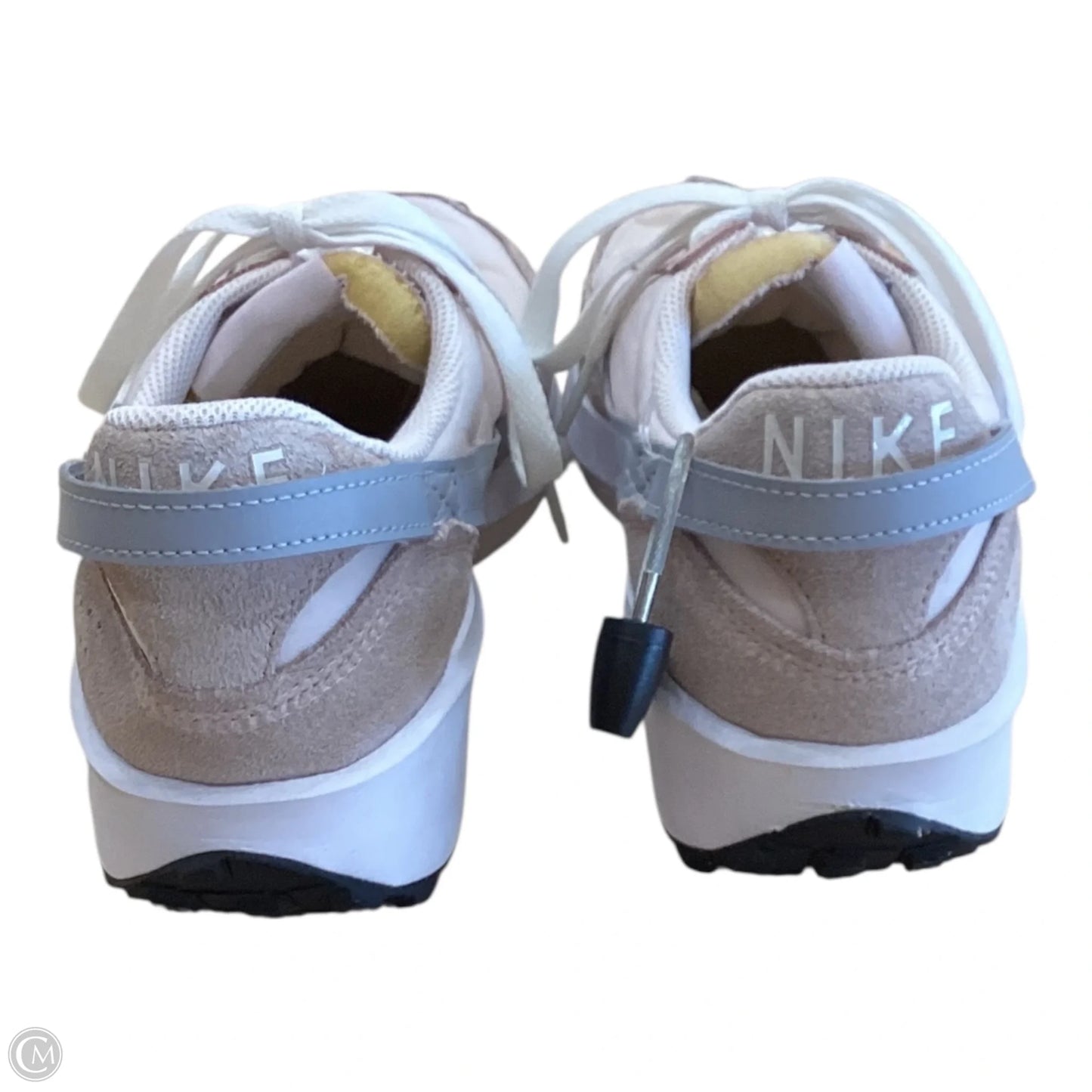 Shoes Athletic By Nike In Grey & Pink, Size: 9.5