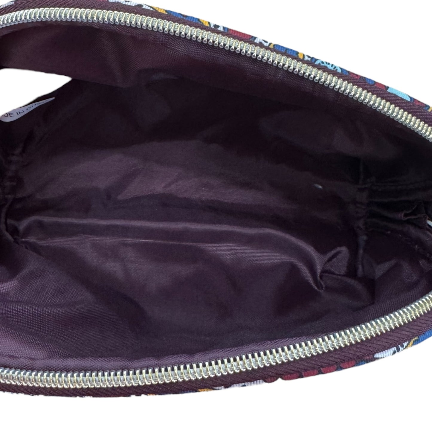 Makeup Bag By Clothes Mentor In Maroon, Size:Medium
