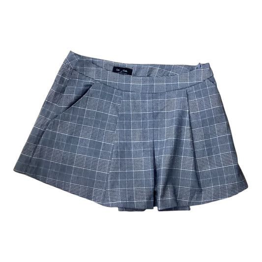Skirt Mini & Short By Lea & Viola In Grey, Size:L