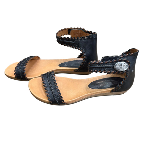 Sandals Flats By Pikolinos In Brown & Cream, Size:10