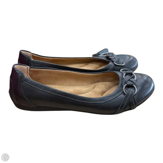 Shoes Flats By Comfortiva In Black, Size: 8