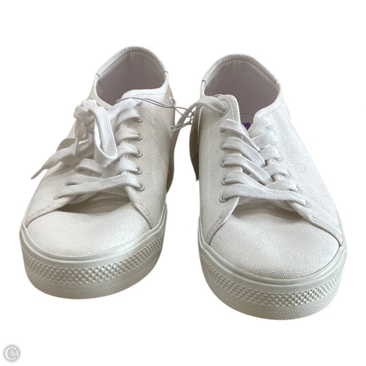 Shoes Sneakers By Old Navy In White, Size: 9