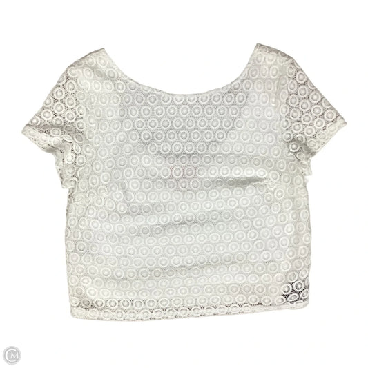 Top Short Sleeve Designer By Lilly Pulitzer In White, Size: L