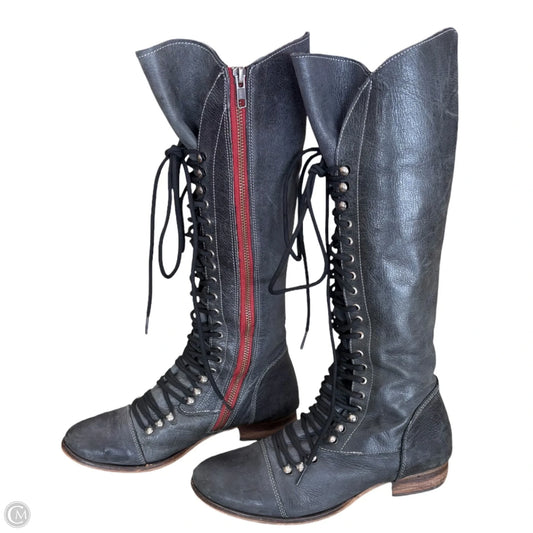 Boots Knee Flats By Steve Madden In Grey, Size: 8
